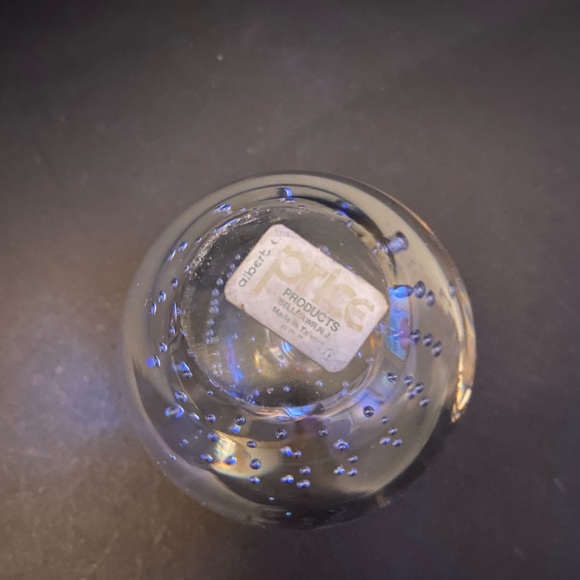 Clear Paperweight Controlled Bubble Glass Apple - Picture 3 of 4